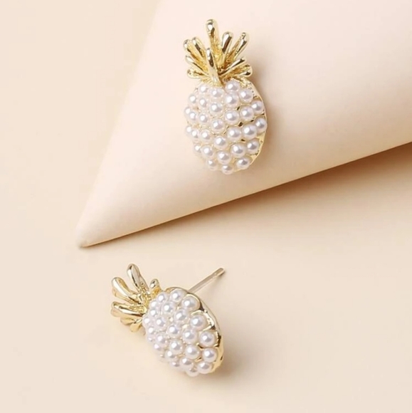 *Pineapple* Pearl Earrings - Picture 4 of 4